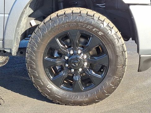 Used 2024 RAM 2500 Limited image 8