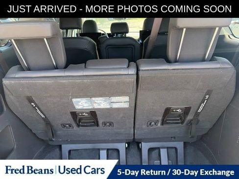 Used 2025 Kia Carnival SX FWD image 16