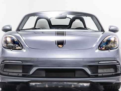 Used 2025 Porsche 718 Boxster image 4