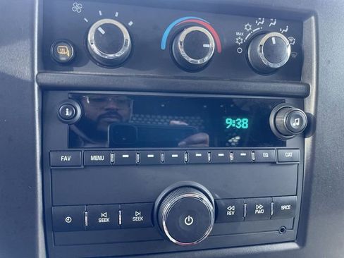 Used 2024 GMC Savana 2500 w/ Driver Convenience Package image 16
