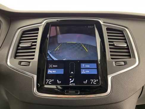 Used 2020 Volvo XC90 T6 Momentum image 25