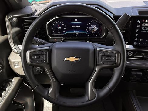 Used 2024 Chevrolet Silverado 2500 High Country w/ High Country Premium Package image 14