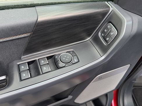 Used 2024 Ford F150 Lariat AWD/4WD image 8