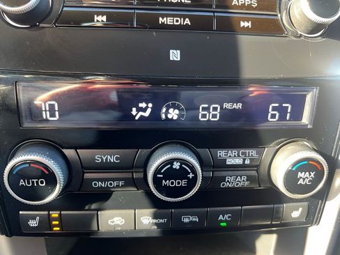 Used 2021 Subaru Ascent Premium w/ Convenience Package image 33