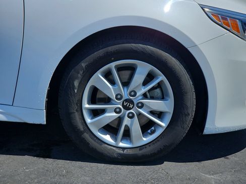Used 2016 Kia Optima LX FWD image 10