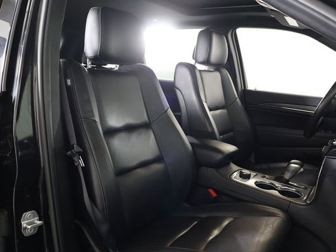 Used 2022 Jeep Grand Cherokee Limited image 30