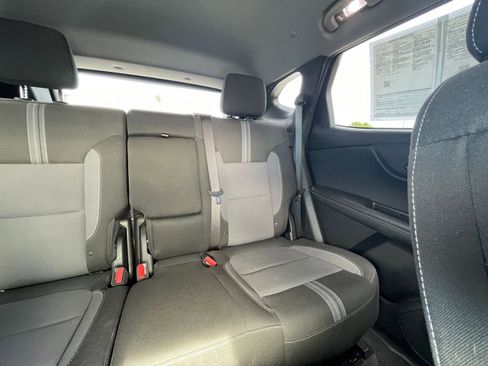 Used 2025 Chevrolet Blazer LT image 37