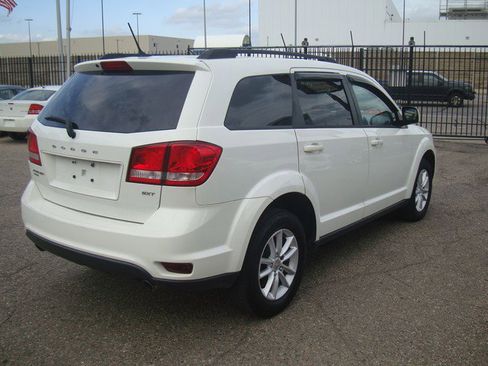 Used 2016 Dodge Journey SXT image 5