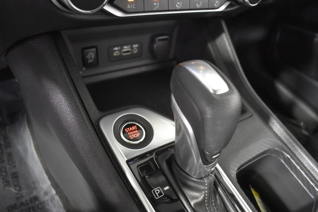 Used 2025 Nissan Sentra SV FWD image 17
