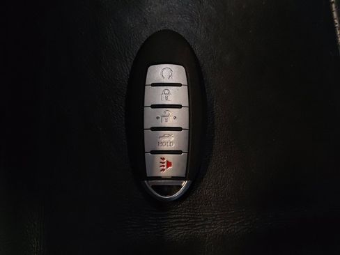 Used 2020 Nissan Armada SL w/ Premium Package image 32