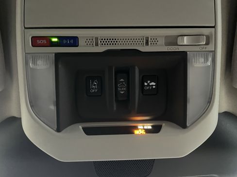 Certified 2023 Subaru Forester Premium image 31