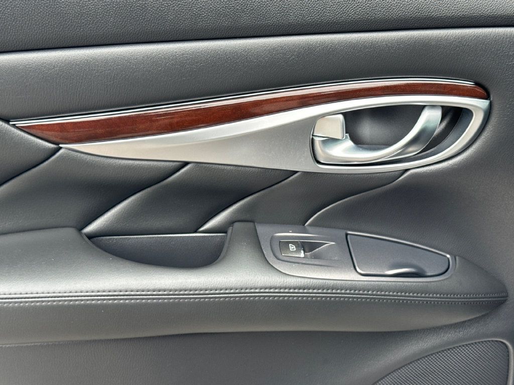Used 2012 INFINITI M37 w/ Premium Pkg RWD image 21
