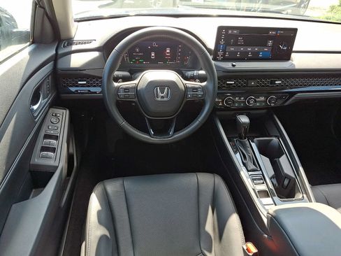 Used 2023 Honda Accord EX-L image 12
