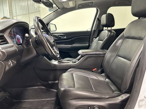 Used 2019 GMC Acadia SLT image 10