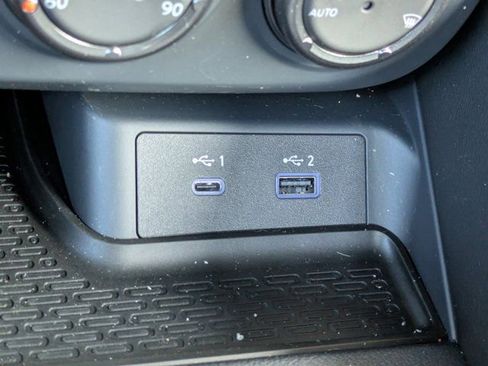 Used 2025 Nissan Z Performance w/ Floor Mat Package image 24