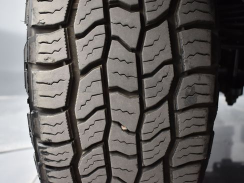 Used 2014 GMC Sierra 2500 Denali w/ Suspension Package, Off-Road image 18