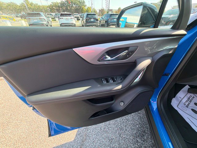 New 2026 Chevrolet Blazer LT w/ Convenience Package FWD image 34