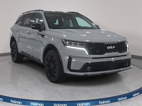 Used 2023 Kia Sorento SX image 4