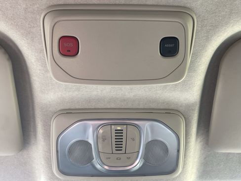 Used 2025 RAM ProMaster 2500 w/ U-Haul Equipment Group FWD image 27