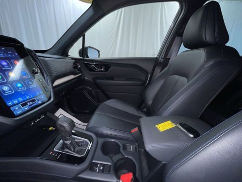 Certified 2025 Subaru Forester Limited image 21