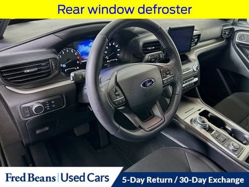 Used 2020 Ford Explorer XLT AWD/4WD image 12