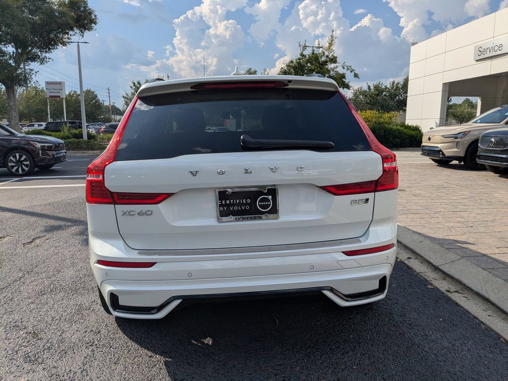 Certified 2024 Volvo XC60 B5 Ultimate w/ Protection Package Premier AWD/4WD image 5