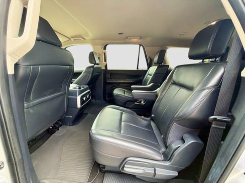 Used 2024 Ford Expedition Max XLT AWD/4WD image 24