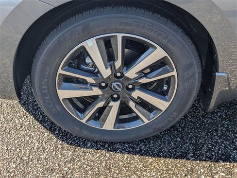 New 2025 Nissan Versa SV w/ Trunk Package image 11