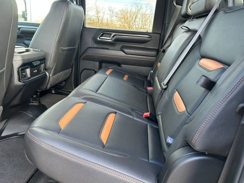 Used 2024 GMC Sierra 2500 AT4 w/ AT4 Premium Plus Package image 10