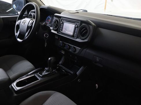 Used 2019 Toyota Tacoma SR RWD image 10