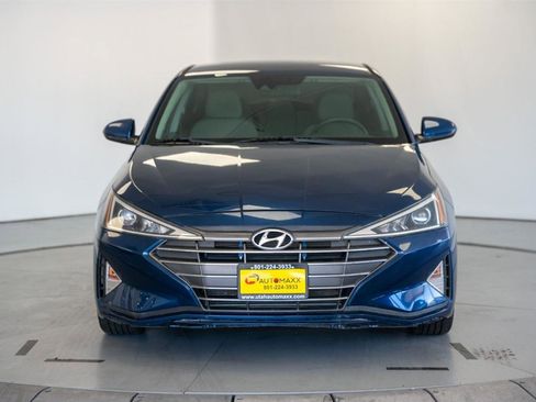 Used 2020 Hyundai Elantra SEL FWD image 2