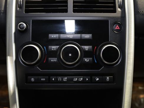 Used 2019 Land Rover Discovery Sport HSE image 25