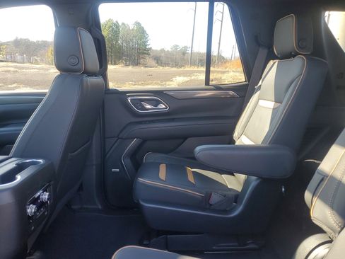 Used 2023 GMC Yukon AT4 image 9