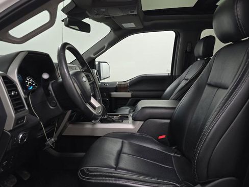 Used 2019 Ford F150 Lariat w/ Equipment Group 502A Luxury image 9