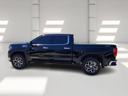 Used 2023 GMC Sierra 1500 SLT w/ SLT Premium Package image 4