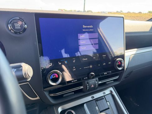 Used 2024 Lexus GX 550 w/ Cold Area Package AWD/4WD image 26