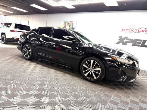 Used 2021 Nissan Maxima 3.5 SV w/ Floor Mat Group FWD image 2