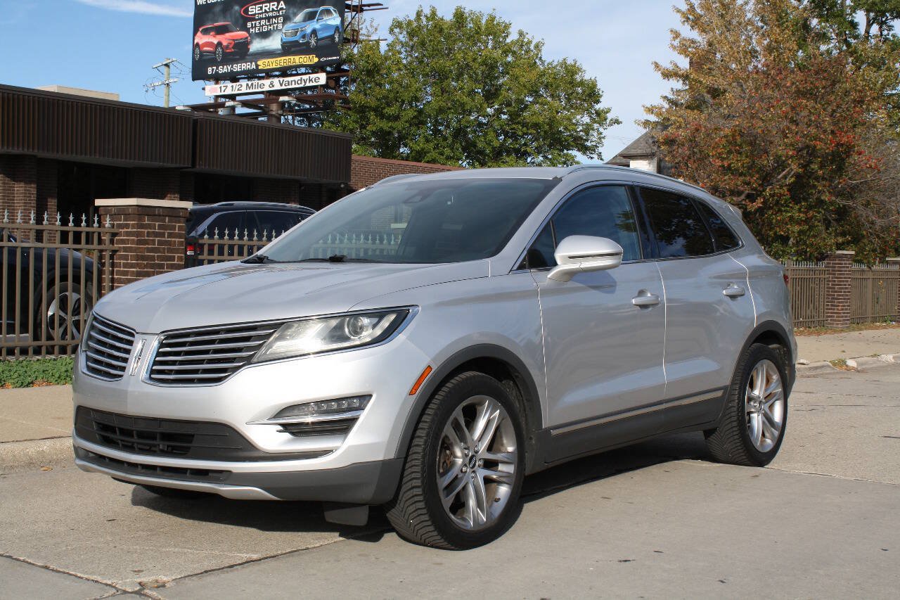Used 2015 Lincoln MKC AWD w/ Equipment Group 102A Reserve image 2