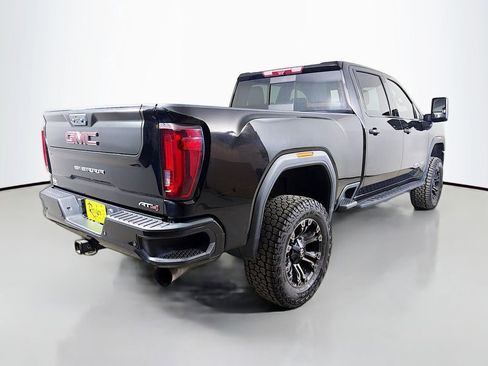 Used 2022 GMC Sierra 3500 AT4 w/ AT4 Premium Plus Package AWD/4WD image 6