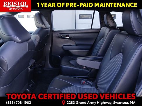Certified 2023 Toyota Highlander XSE image 16