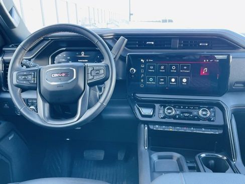 Used 2024 GMC Sierra 2500 AT4 w/ AT4 Premium Plus Package image 14