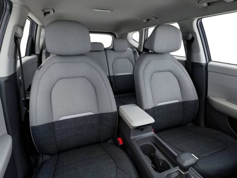New 2027 Kia Seltos LX FWD image 15