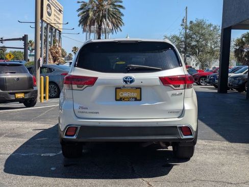 Used 2019 Toyota Highlander Limited AWD/4WD image 6