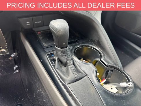 Used 2018 Toyota Camry LE FWD image 7
