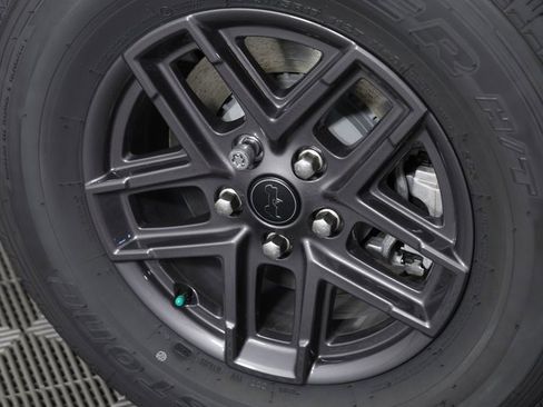 New 2026 Jeep Gladiator Sport image 7