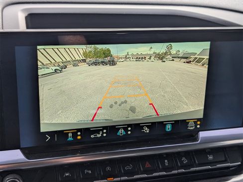 Used 2022 Chevrolet Silverado 1500 LTZ w/ LTZ Premium Package image 18