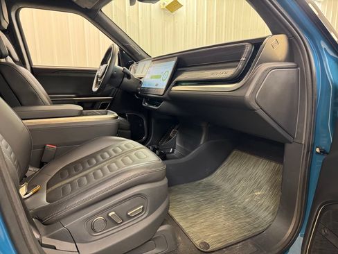 Used 2023 Rivian R1T Adventure AWD/4WD image 30