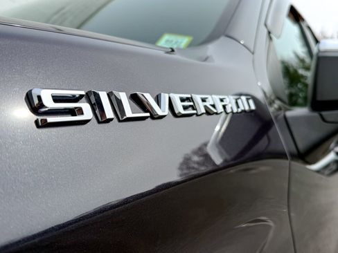 Used 2022 Chevrolet Silverado 1500 LT image 37