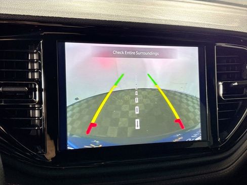 Used 2023 Dodge Durango GT image 17