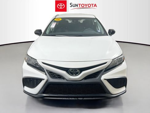 Used 2023 Toyota Camry SE FWD image 10